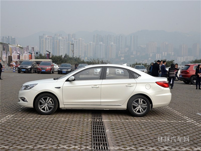 2015款 1.6L 自動旗艦型