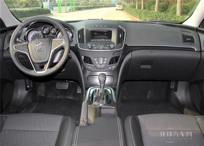 2015款 2.0L 精英時尚型