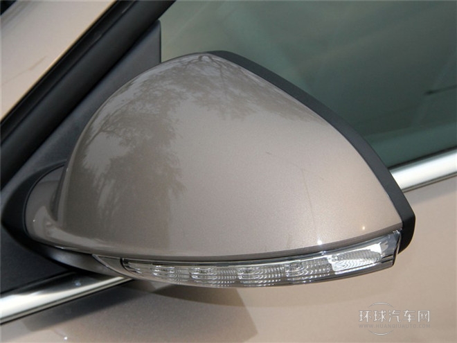 2015款 2.0L 精英時尚型