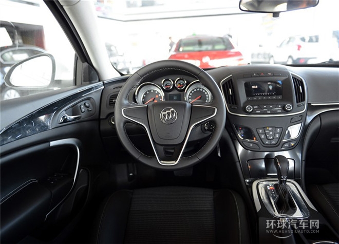 2015款 2.0L 領先時尚型