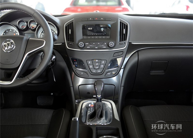 2015款 2.0L 領(lǐng)先時尚型