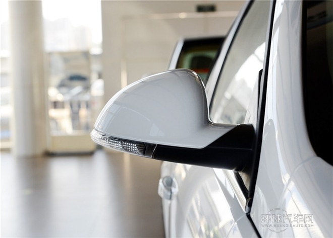 2015款 2.0L 領(lǐng)先時(shí)尚型