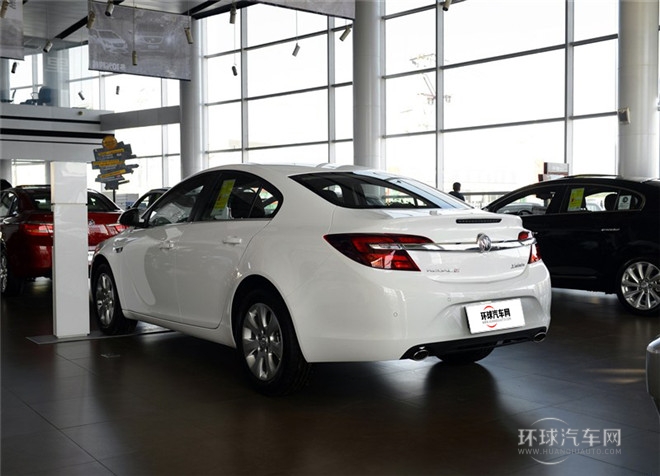 2015款 2.0L 領(lǐng)先時尚型