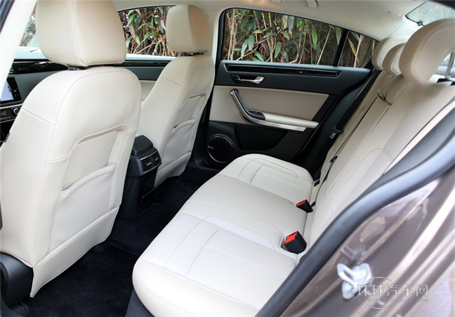 2015款 都市SUV 1.6T 自動(dòng)炫動(dòng)派