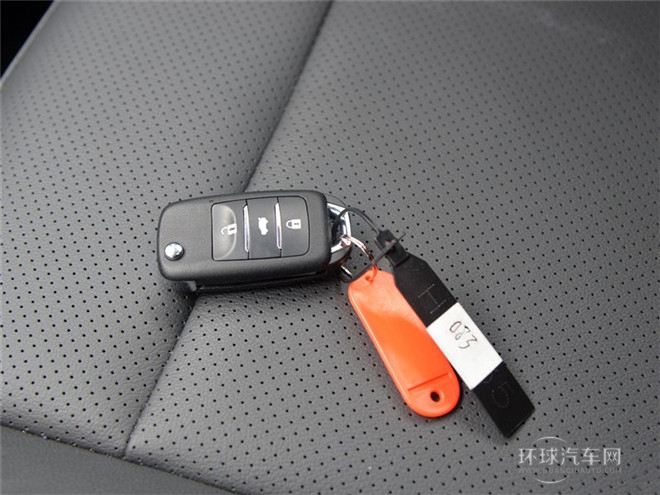 2015款 1.6L 自動(dòng)尊貴型 國(guó)IV