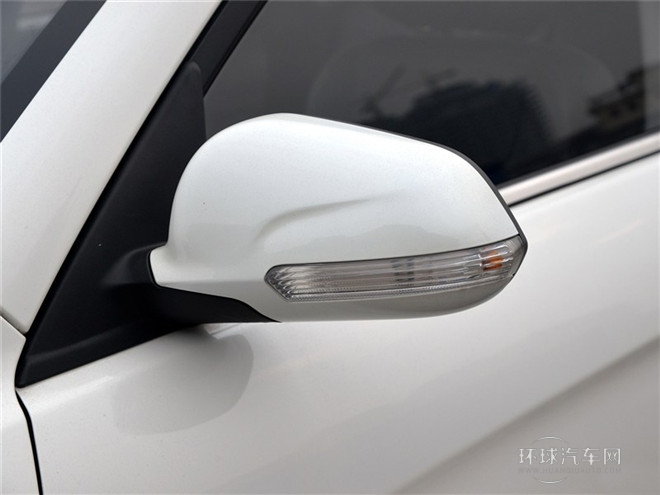 2015款 1.6L 自動(dòng)尊貴型 國(guó)IV