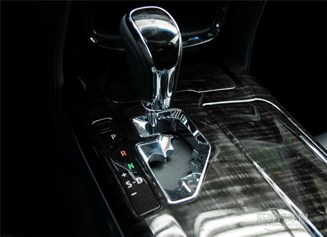 2015款 2.5L 時(shí)尚版