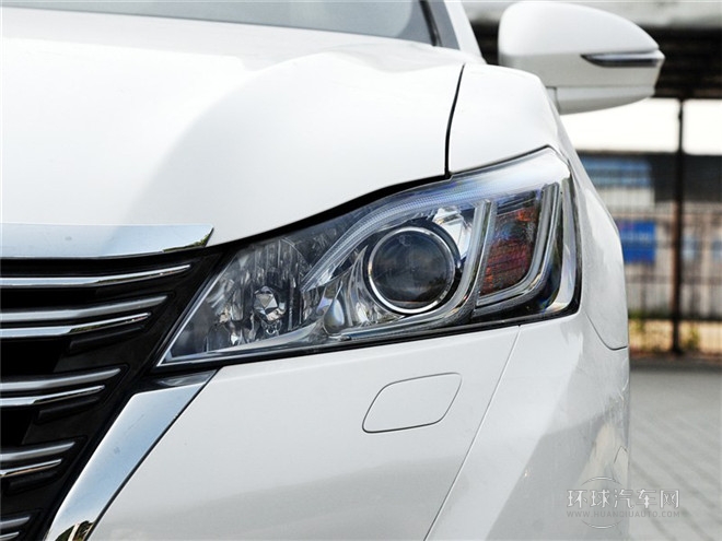 2015款 2.5L 時尚版