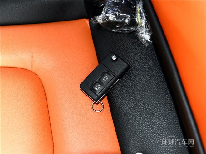 2015款 2.0L 手動摯愛版