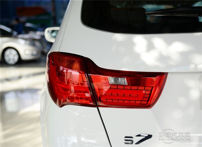 2015款 2.0L 手動摯愛版