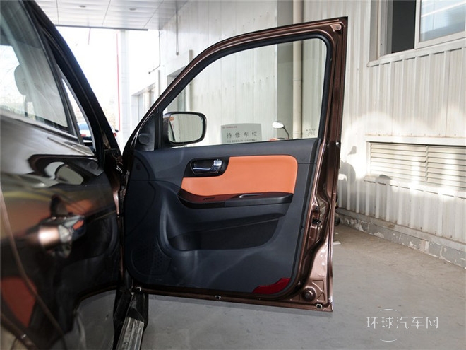 2015款 2.0L 手動智享型