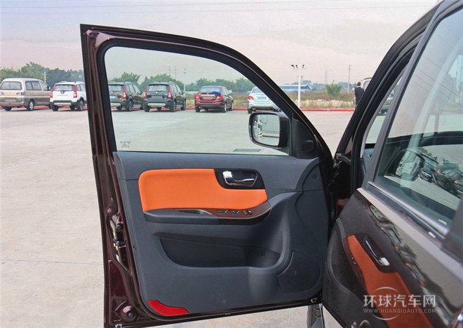 2015款 2.0L 手動智臻型