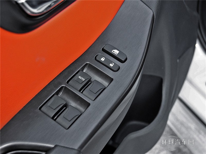 2015款 2.0L 自動智臻型