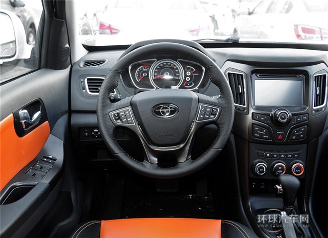 2015款 2.0L 自動智臻型