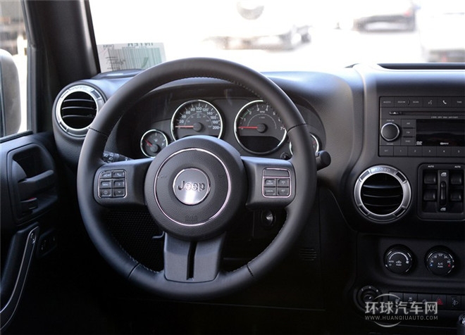 2015款 3.0L 四門版 Sahara