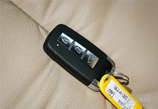 2015款 2.0L 手動時尚型