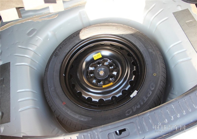 2015款 2.0L 自動時尚型