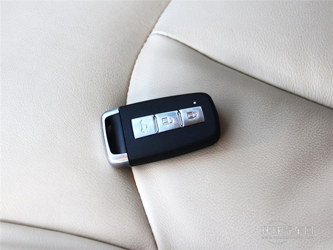 2015款 2.0L 自動時尚型