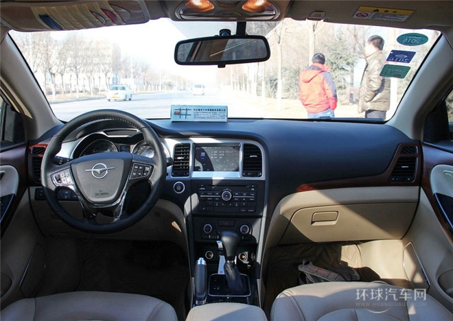 2015款 2.0L 自動時尚型