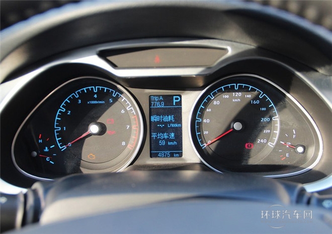 2015款 2.0L 自動時尚型