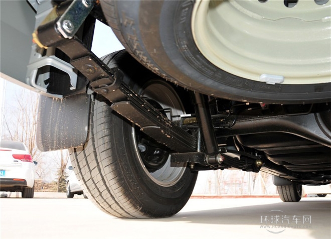 2015款 2.5T兩驅 手動基本型