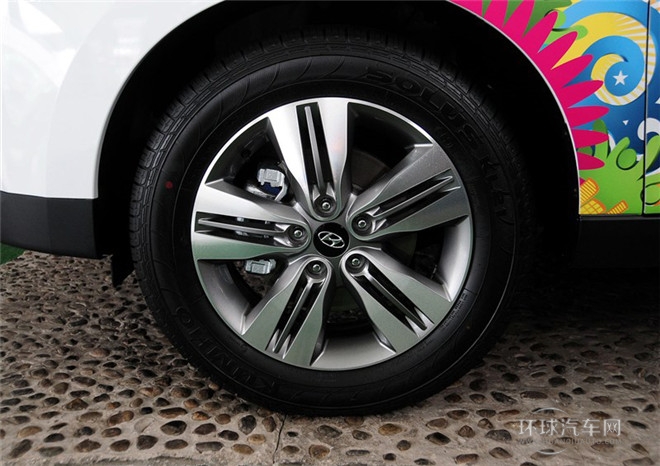 2015款 2.4L 自動四驅領先型 國IV