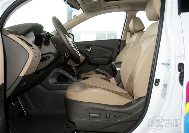 2015款 2.4L 自動(dòng)四驅(qū)領(lǐng)先型 國(guó)IV