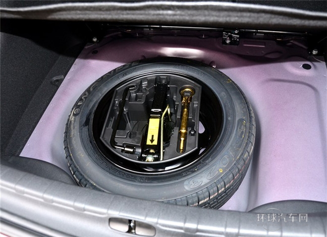 2015款 1.6L 手動(dòng)時(shí)尚型