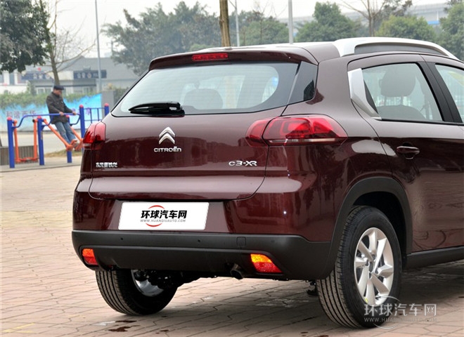 2015款 1.6L 手動(dòng)時(shí)尚型