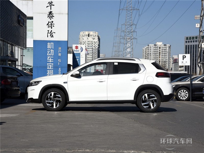 2015款 1.6L 自動(dòng)先鋒型