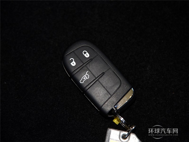 2015款 2.0L 運(yùn)動(dòng)版