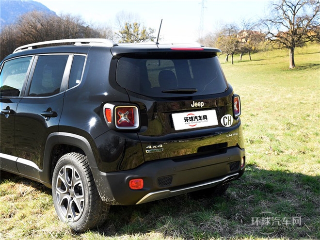 2015款 2.0L 運動版