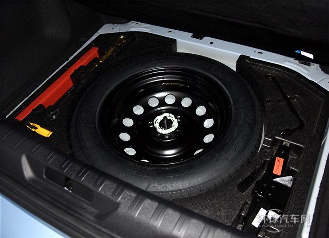 2015款 1.6T 自動(dòng)睿馳版