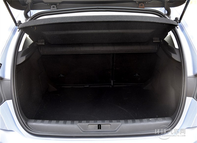 2015款 1.6T 自動睿馳版