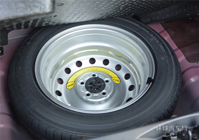 2015款 1.6L 手動尊貴型 國V