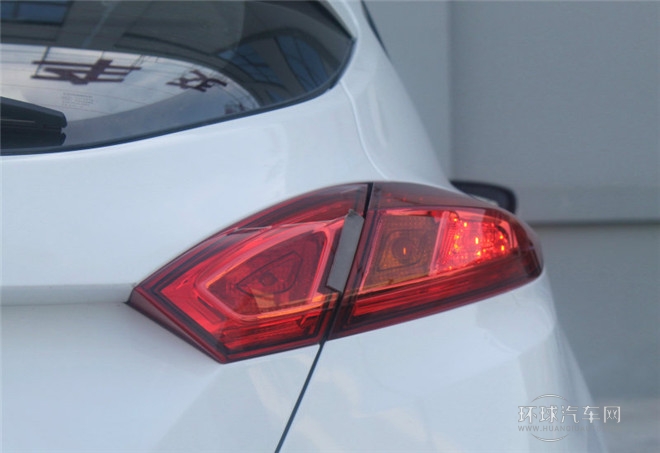 2015款 1.6L 手動銳酷型 國IV