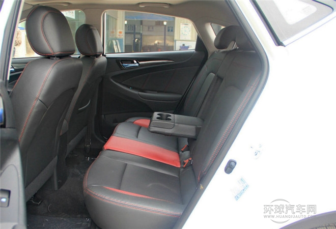 2015款 1.6L 手動尚酷型 國IV