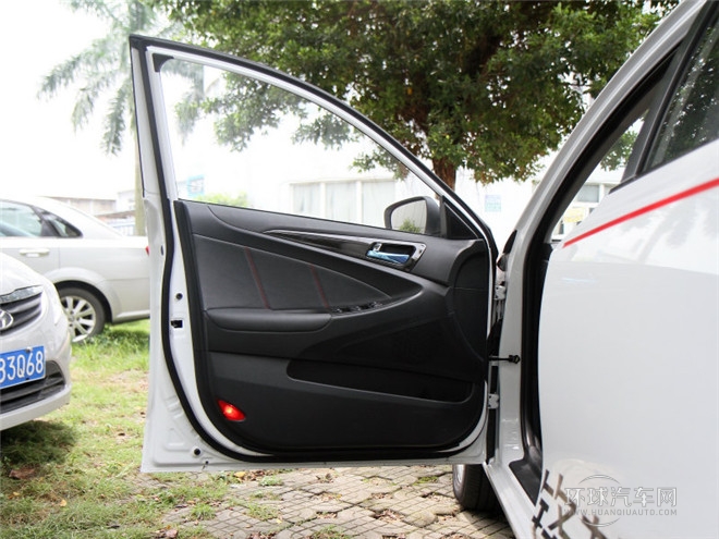 2015款 1.6L 自動俊酷型 國IV