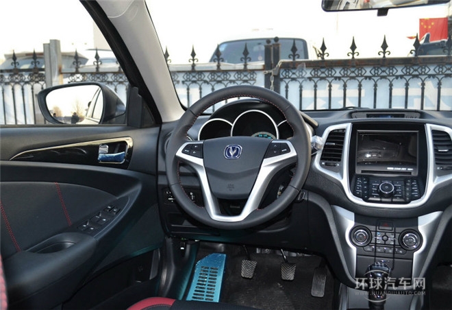 2015款 1.6L 自動(dòng)俊酷型 國(guó)V