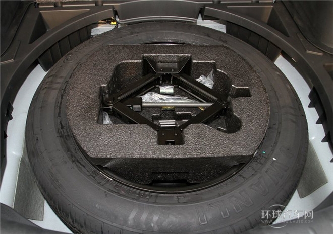 2015款 1.8T 自動(dòng)四驅(qū)豪華導(dǎo)航版