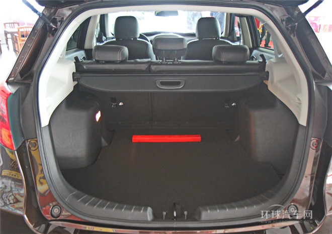 2015款 2.0L 自動兩驅豪華導航版