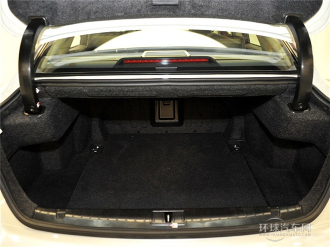 2015款 1.8T 標(biāo)準(zhǔn)型