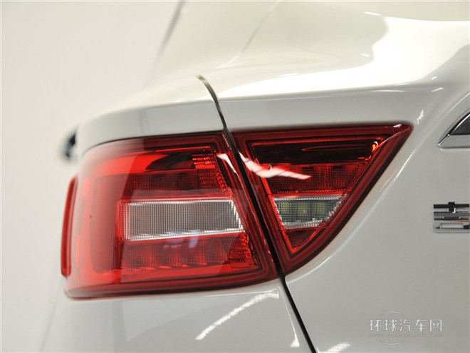 2015款 1.8T 標準型