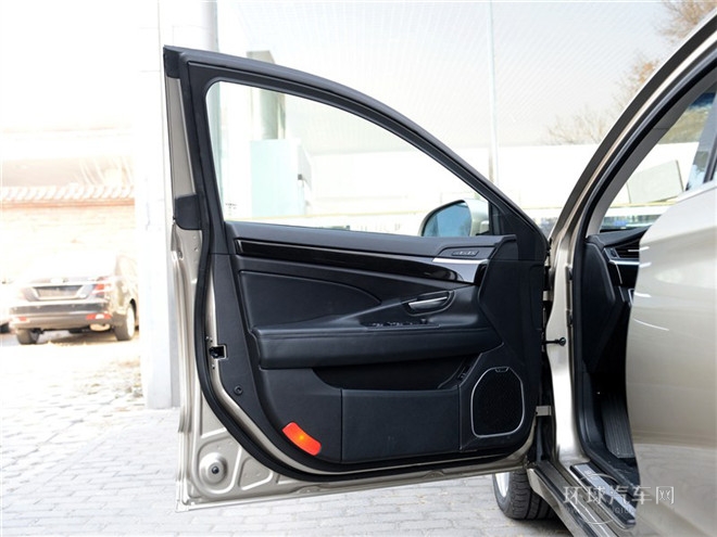 2015款 1.8T 旗艦型