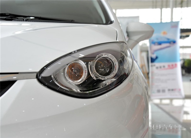 2015款 1.5L 手動黃鉆版