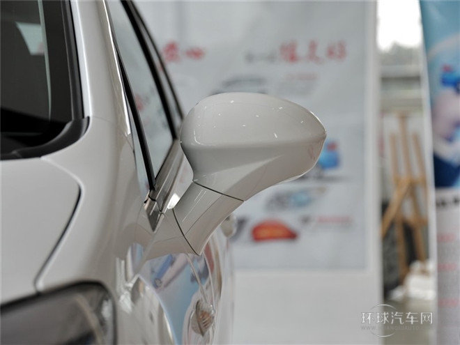 2015款 1.5L 手動黃鉆版