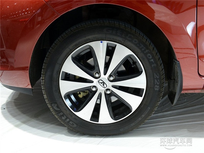 2015款 1.5L 手動(dòng)金鉆版