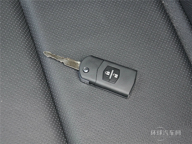 2015款 2.0L 自動(dòng)超豪華型