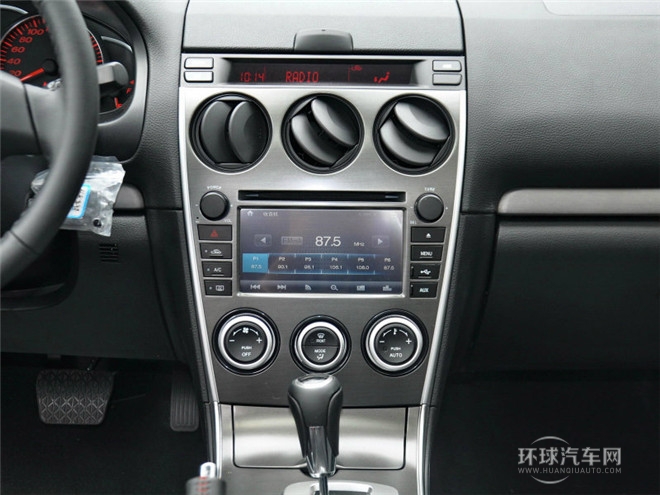 2015款 2.0L 自動超豪華型