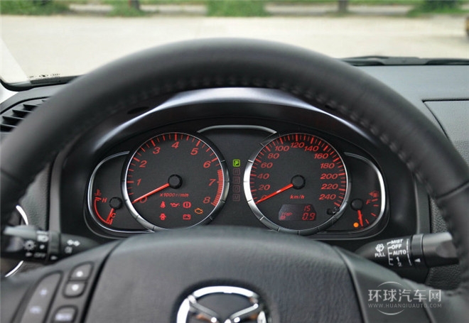 2015款 2.0L 自動(dòng)超豪華型